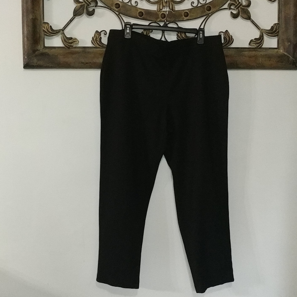 Women Alia Plus Size Capris